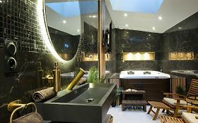 La Golden Suite
